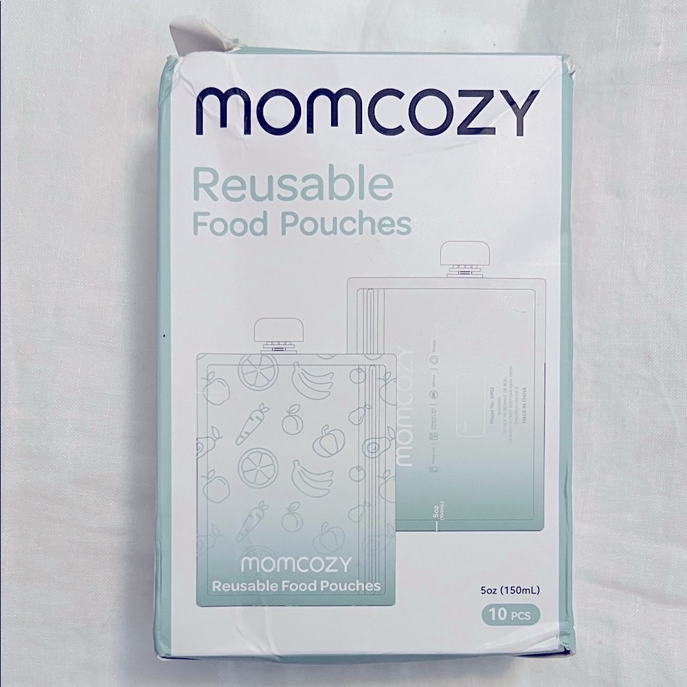 Momcozy Squeeze Station with Reusable Pouches - Mint Green and Cream - Picture 10 of 15